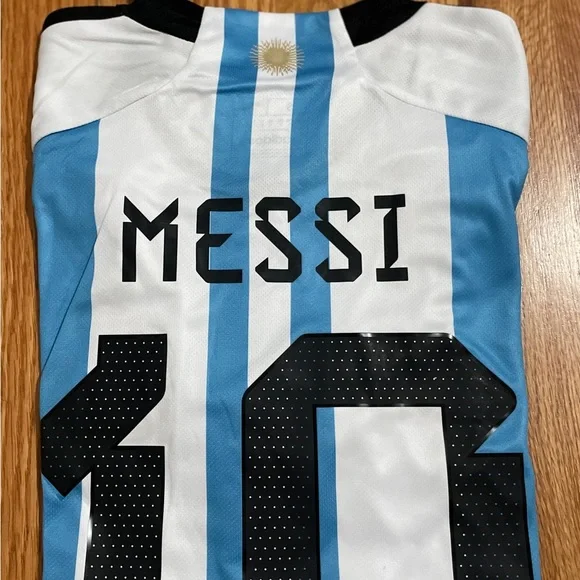 Adidas Argentina Messi home jersey 2022/23 - Picture 8 of 10